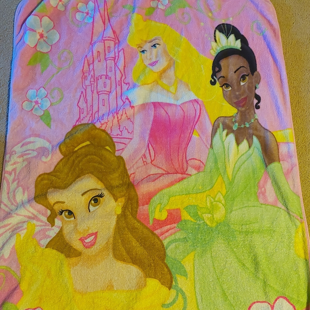 Disney princess blanket